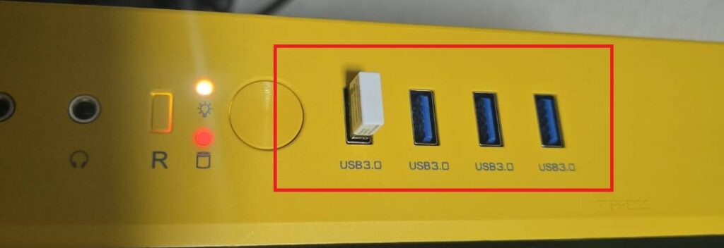 Windows11でUSBレシーバー接続を確認している画面